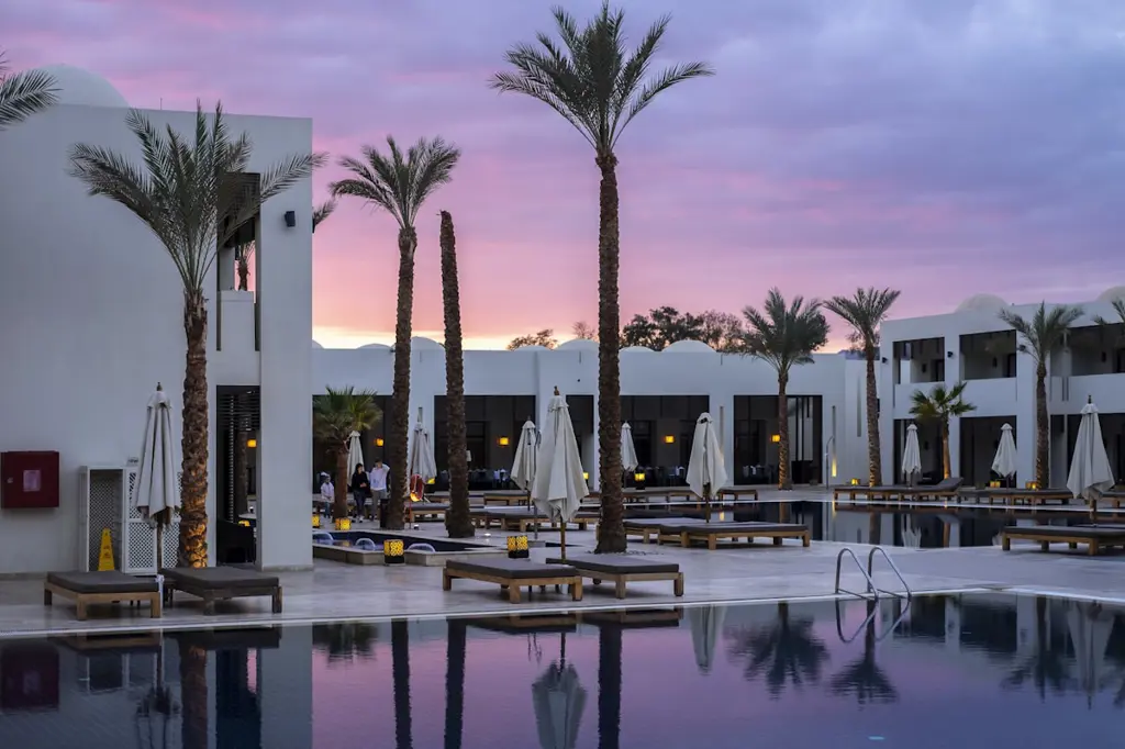 Quầy lễ tân khách sạn hiện đại - Phần mềm EHotel